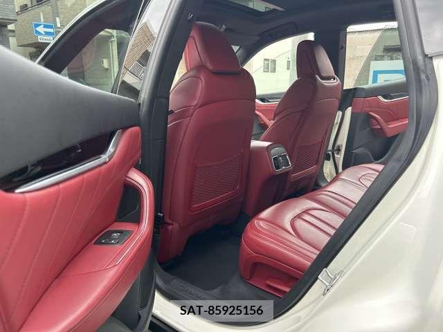 Maserati LEVANTE 2019-07 326458-19