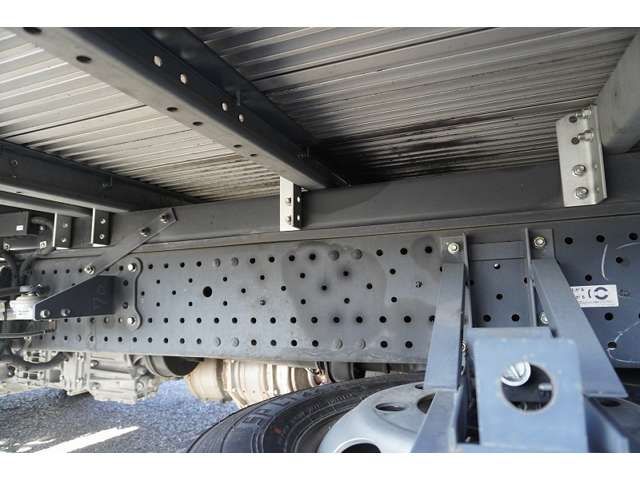 Isuzu ELF TRUCK 2019-06 28898-12