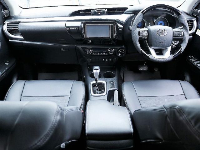 Toyota HILUX 2018-01 29283-1