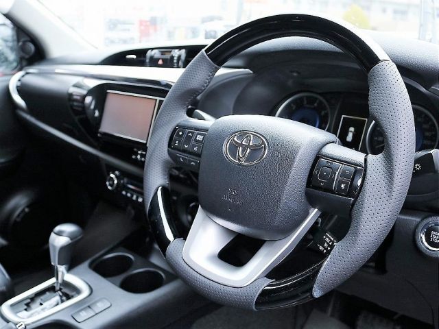 Toyota HILUX 2018-01 29283-3