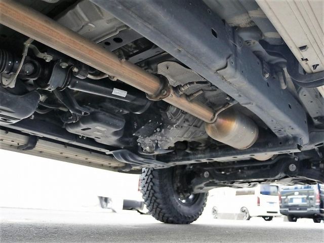 Toyota HILUX 2018-01 29283-18