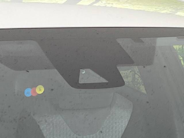 Toyota PRIUS 2016-07 11697-2