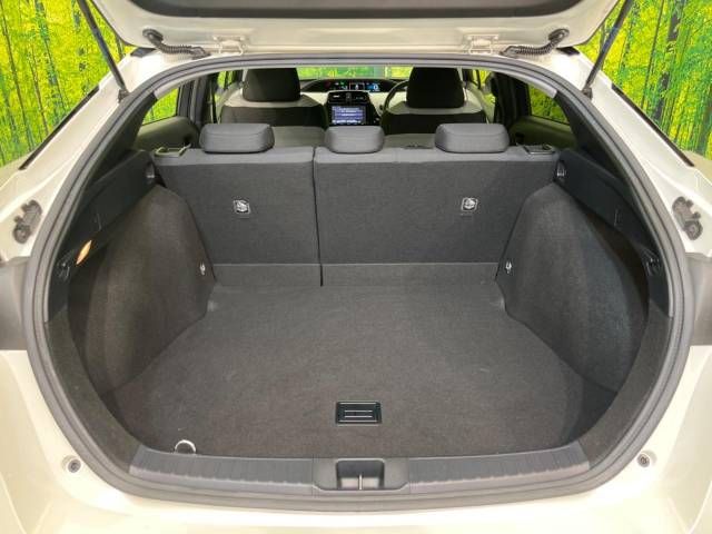 Toyota PRIUS 2016-07 11697-10