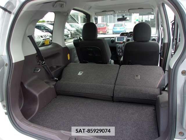 Toyota SPADE 2014-02 381766-18