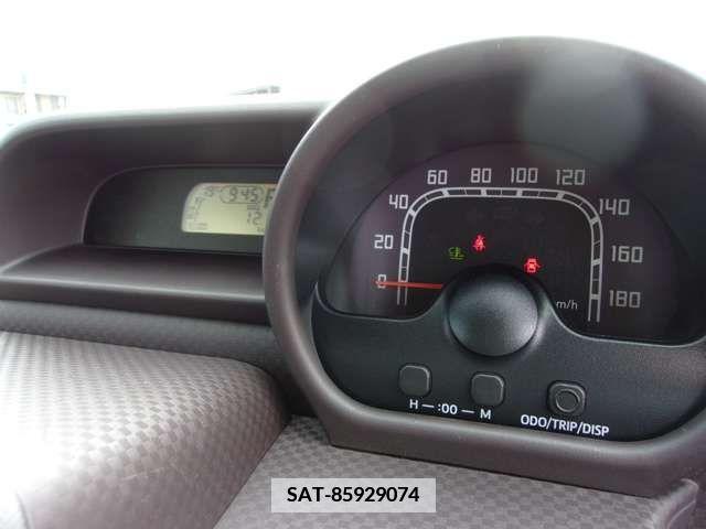 Toyota SPADE 2014-02 381766-5