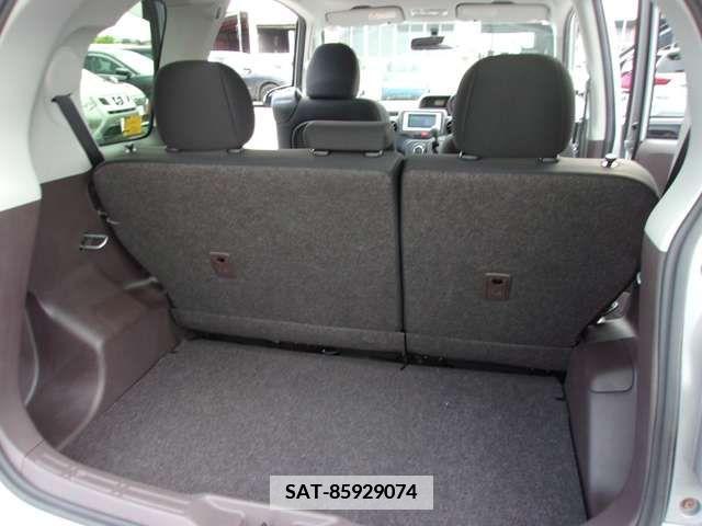 Toyota SPADE 2014-02 381766-16