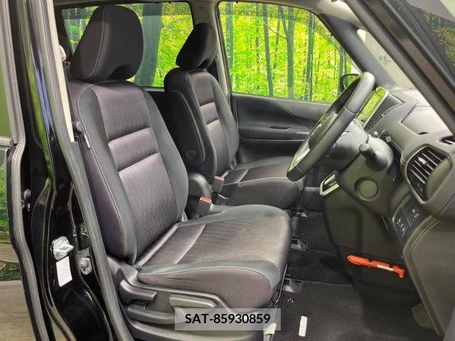 Nissan SERENA 2016-08 367791-9