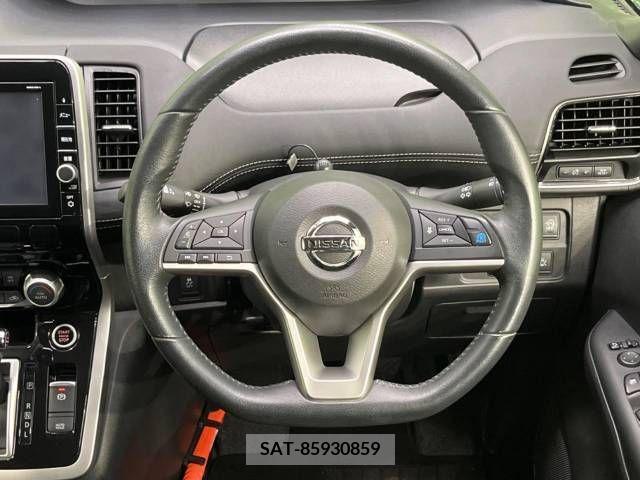 Nissan SERENA 2016-08 367791-15