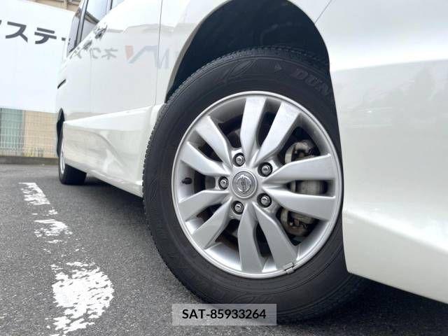 Nissan SERENA 2016-05 324920-13