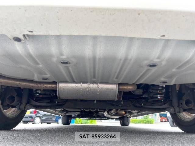 Nissan SERENA 2016-05 324920-19