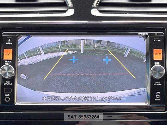 Nissan SERENA 2016-05 324920-4