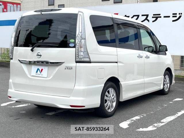Nissan SERENA 2016-05 324920-17