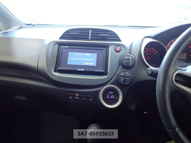 Honda FIT 2010-01 384537-13