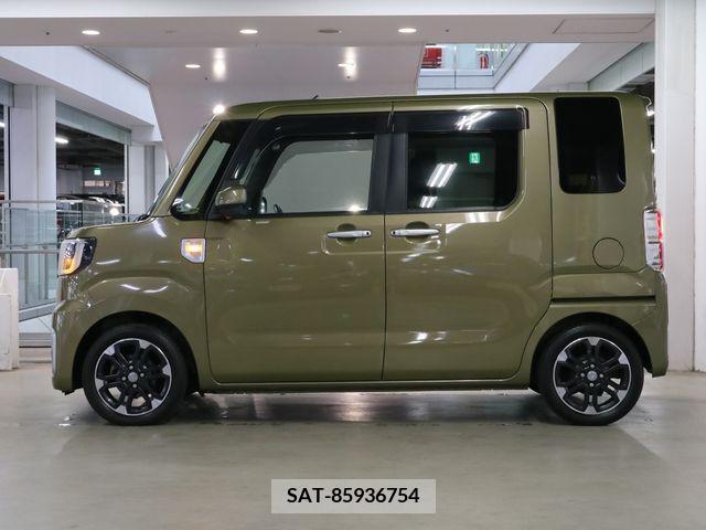Daihatsu WAKE 2016-01 213931-8