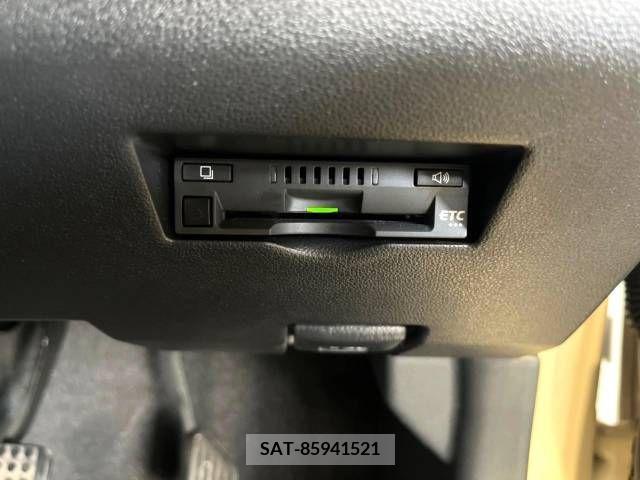 Toyota PASSO 2017-10 351438-5