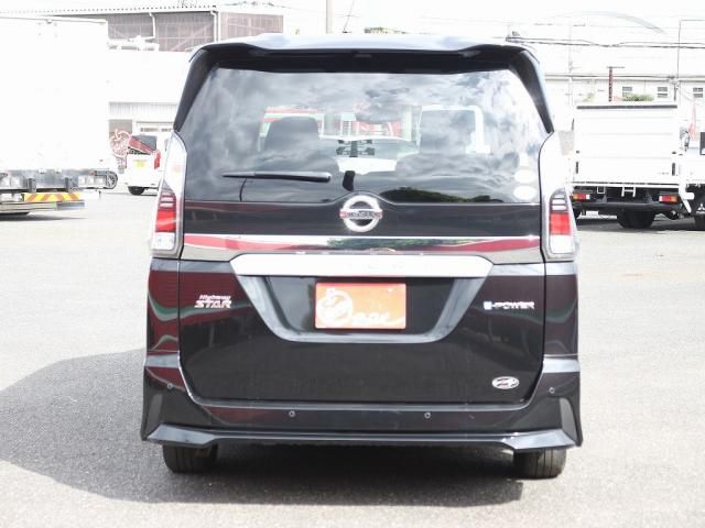 Nissan SERENA 2019-03 28530-5