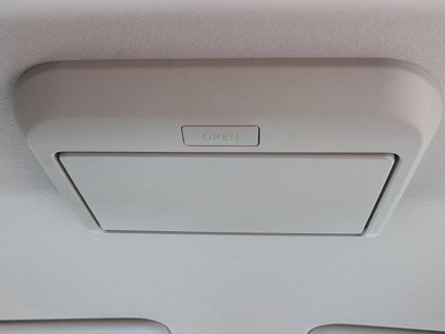 Nissan SERENA 2019-03 28530-21
