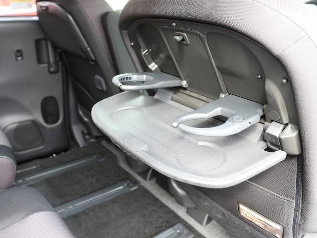 Nissan SERENA 2019-03 28530-26