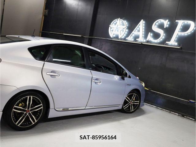 Toyota PRIUS 2013-06 282114-6