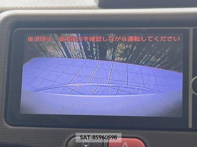 Toyota SPADE 2014-02 313693-3