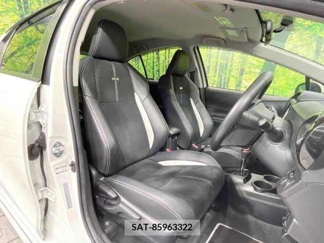 Toyota AQUA 2014-07 260596-8