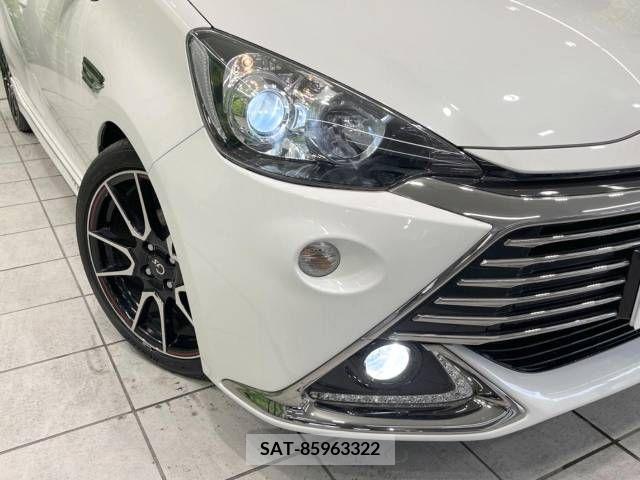 Toyota AQUA 2014-07 260596-12