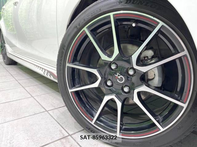 Toyota AQUA 2014-07 260596-13