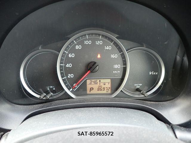 Toyota VITZ 2014-03 349605-9
