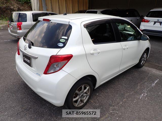 Toyota VITZ 2014-03 349605-7