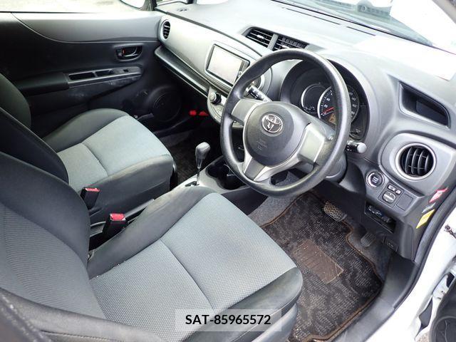 Toyota VITZ 2014-03 349605-1