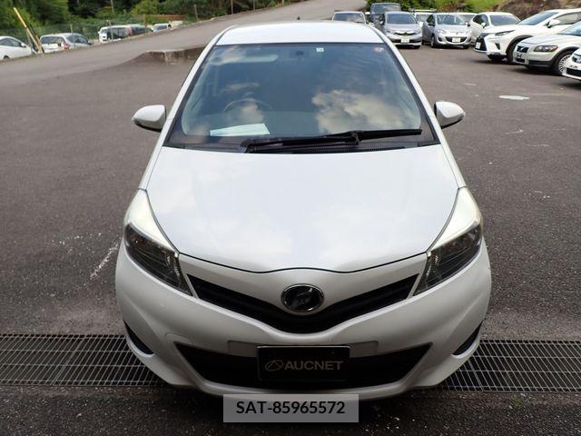 Toyota VITZ 2014-03 349605-4