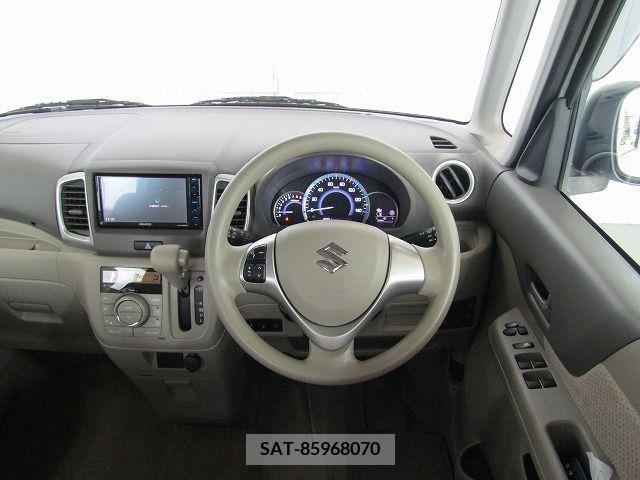 Suzuki SPACIA 2017-09 368472-13