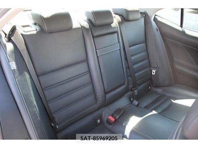 Lexus IS 2014-05 221732-13