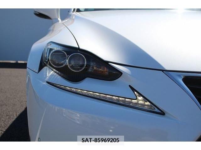 Lexus IS 2014-05 221732-10
