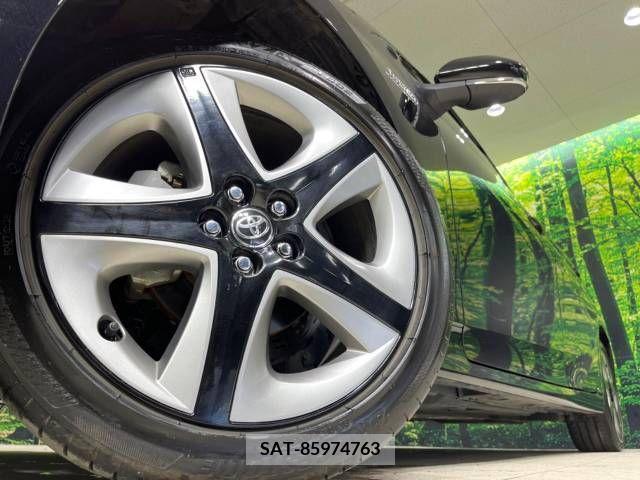 Toyota PRIUS 2019-06 375889-13