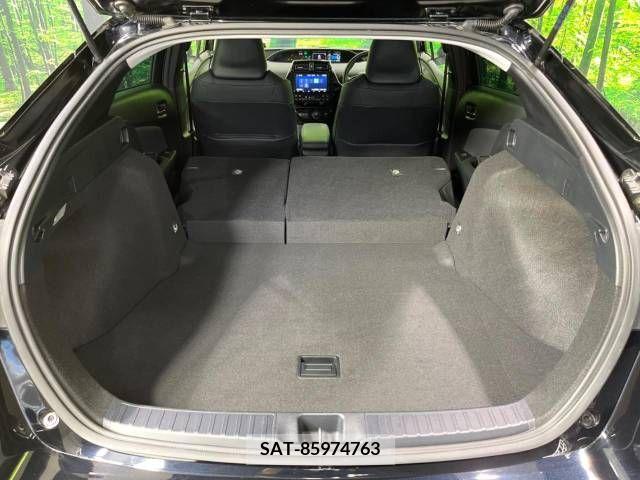 Toyota PRIUS 2019-06 375889-10