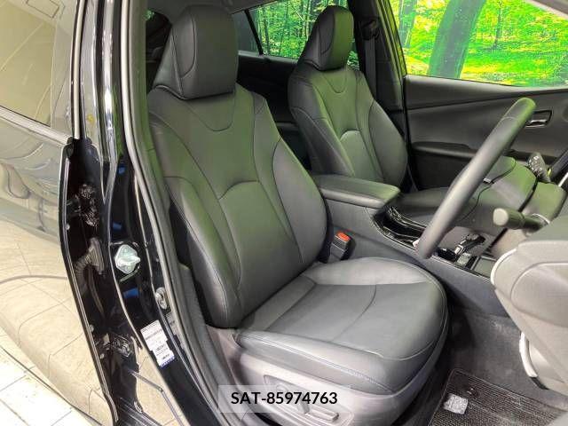 Toyota PRIUS 2019-06 375889-8