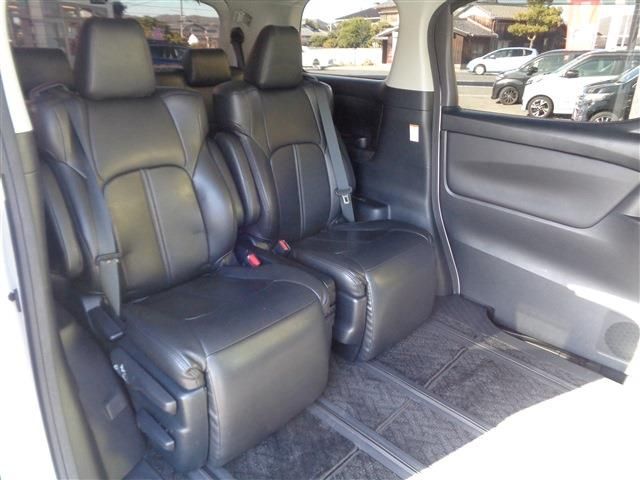Toyota VELLFIRE 2018-09 184621-12