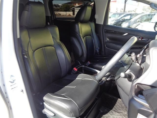 Toyota VELLFIRE 2018-09 184621-11