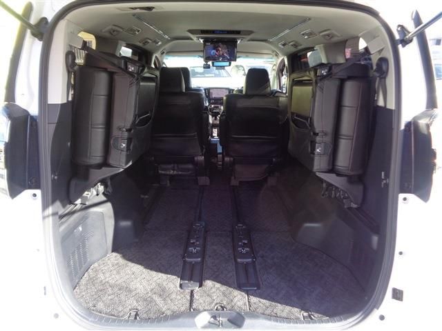 Toyota VELLFIRE 2018-09 184621-14