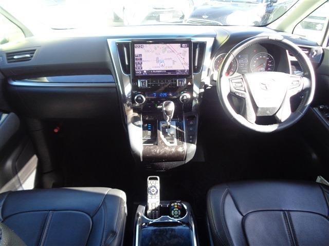 Toyota VELLFIRE 2018-09 184621-10