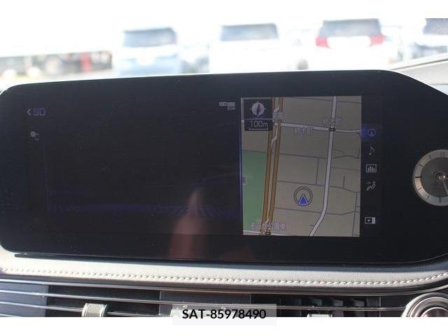 Lexus LS 2021-04 275816-1