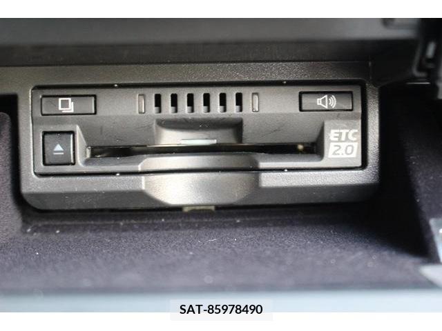 Lexus LS 2021-04 275816-16
