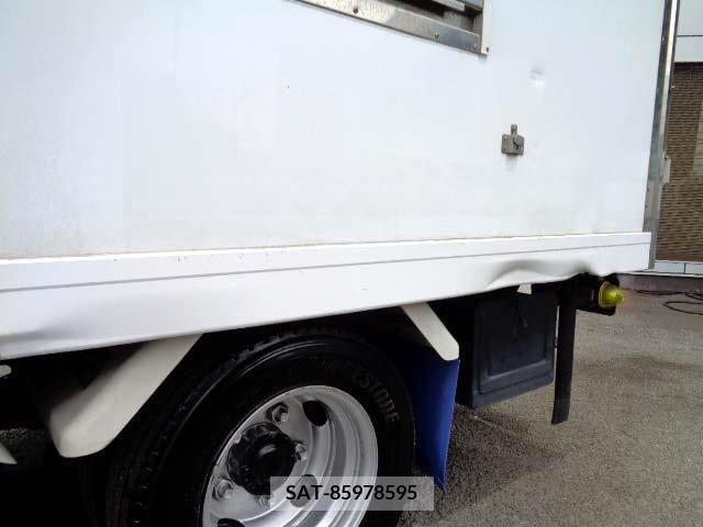 Hino DUTRO 2017-08 200853-24