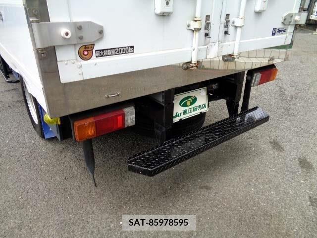 Hino DUTRO 2017-08 200853-23