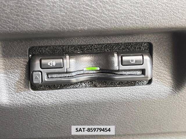 Nissan KICKS 2021-10 346204-7