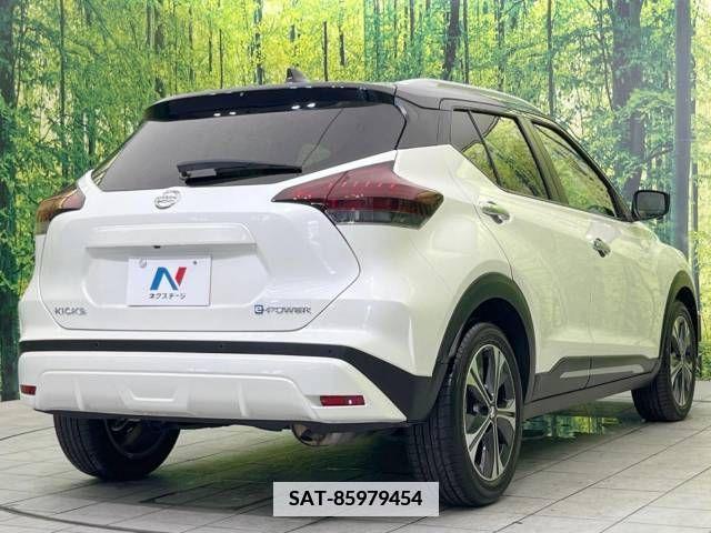 Nissan KICKS 2021-10 346204-17