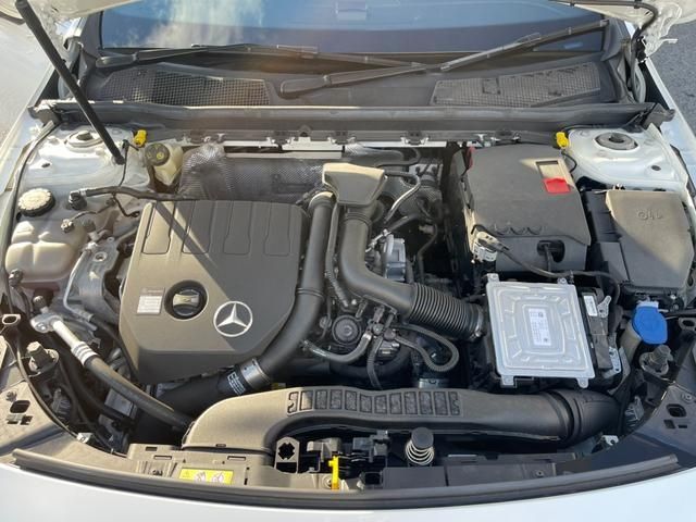 Mercedes Benz A-CLASS 2018-12 21663-16