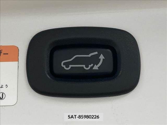 Mitsubishi OUTLANDER PHEV 2020-01 281120-10