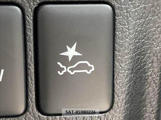 Mitsubishi OUTLANDER PHEV 2020-01 281120-8